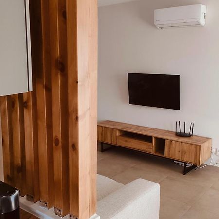 Two Bedroom Apartment With Pool Paphos Buitenkant foto