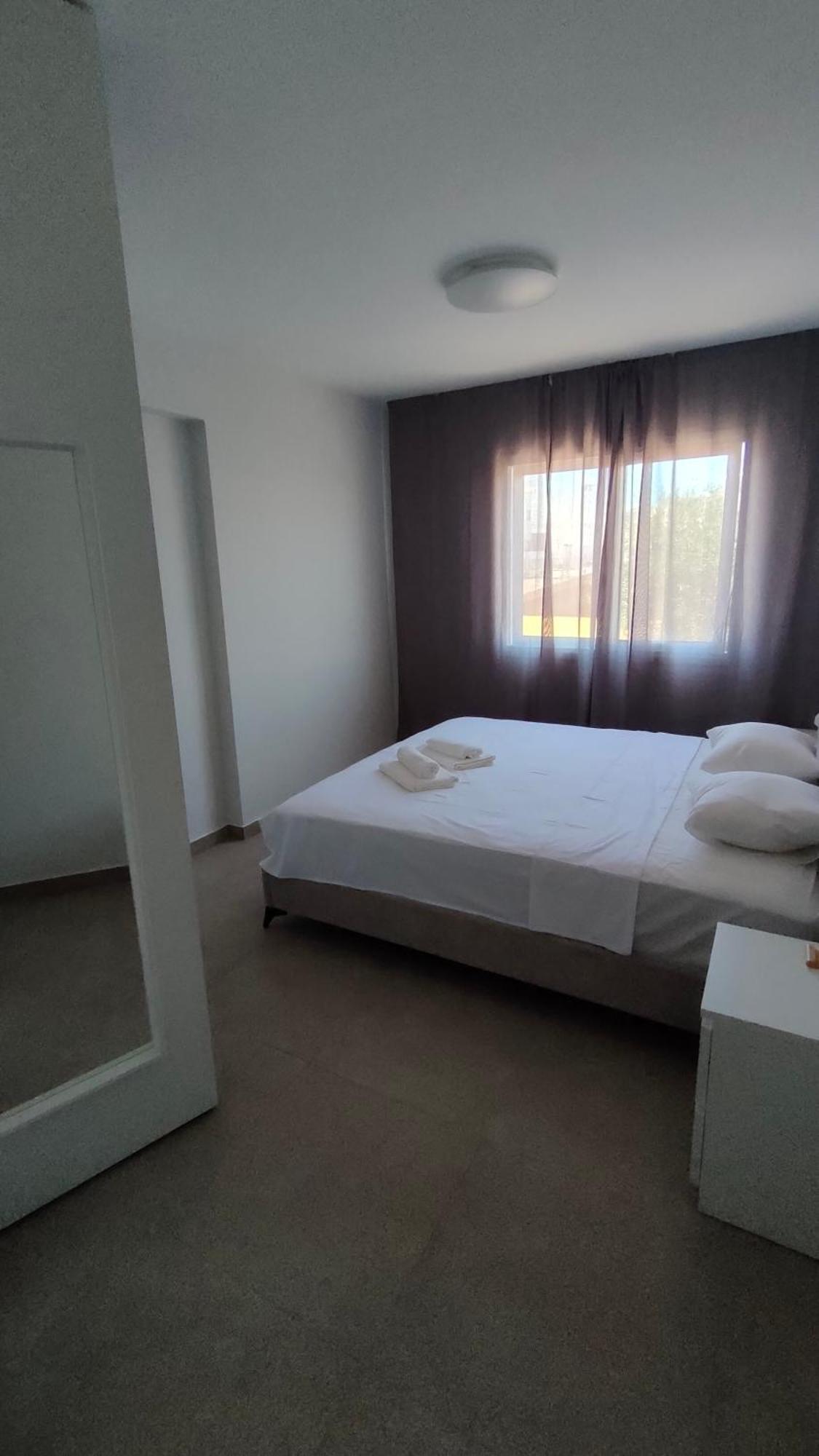 Two Bedroom Apartment With Pool Paphos Buitenkant foto